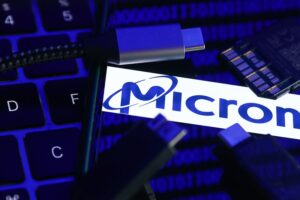 Micron Technology shares decline despite strong quarterly results.